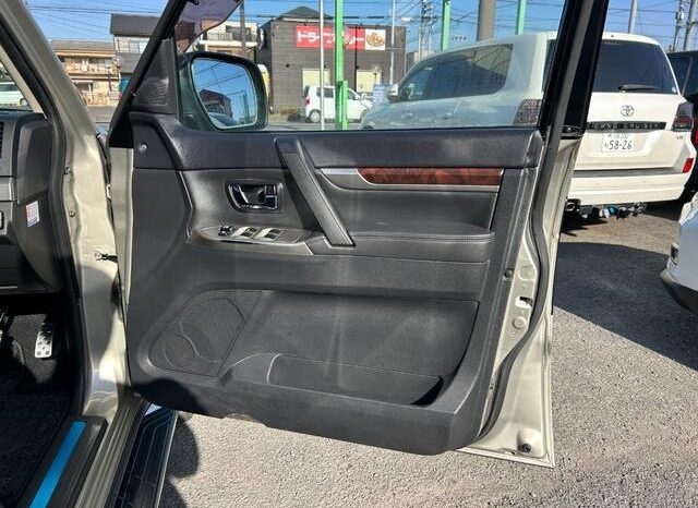 MITSUBISHI PAJERO LONG SUPER EXCEED 2013 full