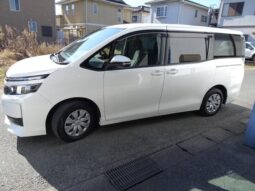 TOYOTA VOXY X 2017 full