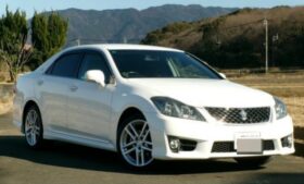 TOYOTA CROWN ATHLETE 2010