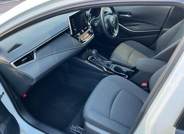 TOYOTA COROLLA HYBRID S 2020 full