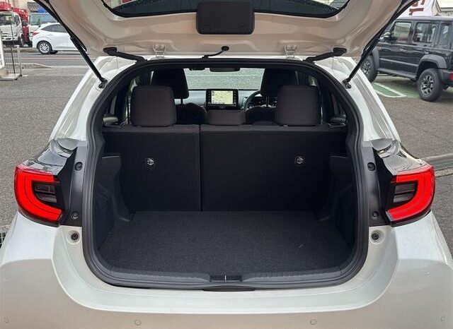 TOYOTA YARIS HYBRID Z 2020 full