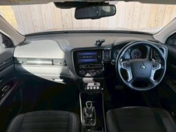 MITSUBISHI OUTLANDER PHEV G LIMITED EDITION 2019 full
