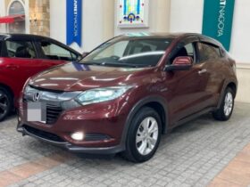 HONDA VEZEL HYBRID X 2015